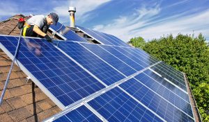 Service d'installation de photovoltaïque et tuiles photovoltaïques à Montanay